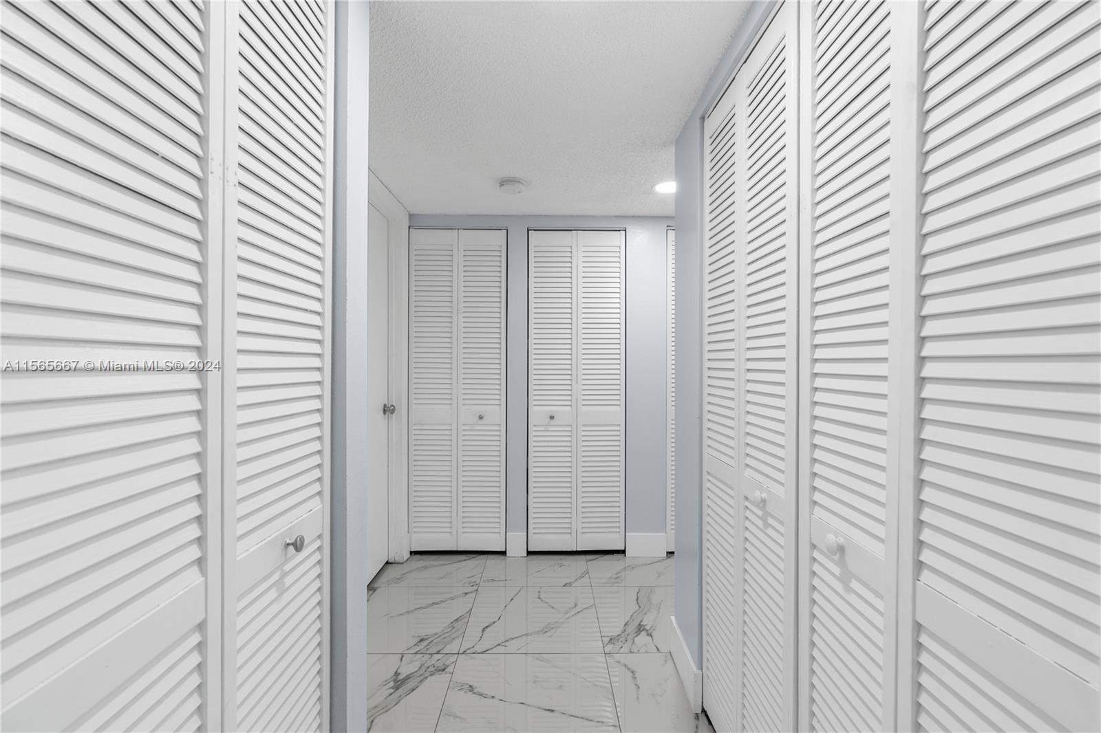 17000 NW 67th Ave 239, Hialeah, Florida 33015, 2 Bedrooms Bedrooms, ,2 BathroomsBathrooms,Residential,For Sale,17000 NW 67th Ave 239,A11565667