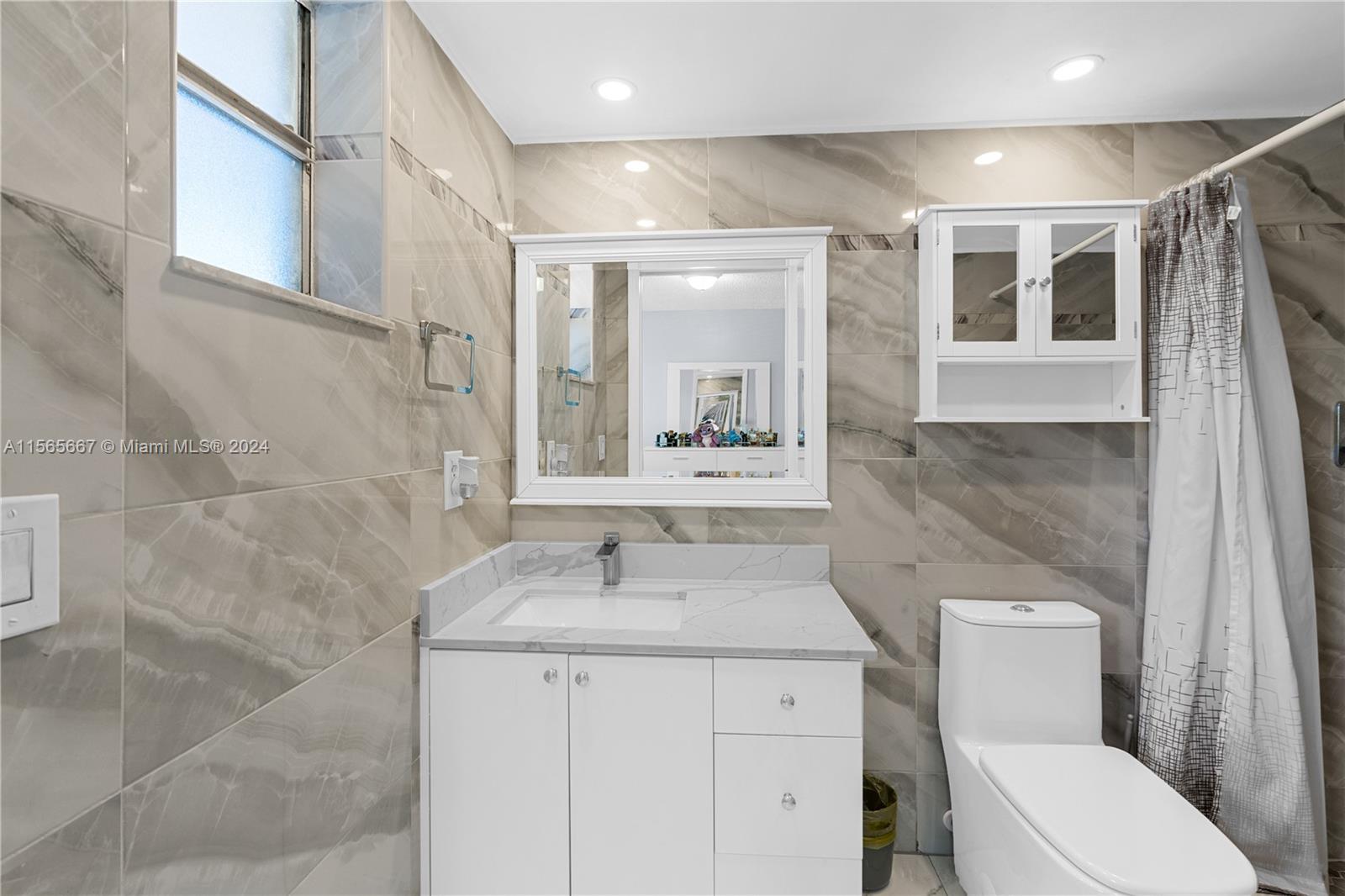 17000 NW 67th Ave 239, Hialeah, Florida 33015, 2 Bedrooms Bedrooms, ,2 BathroomsBathrooms,Residential,For Sale,17000 NW 67th Ave 239,A11565667