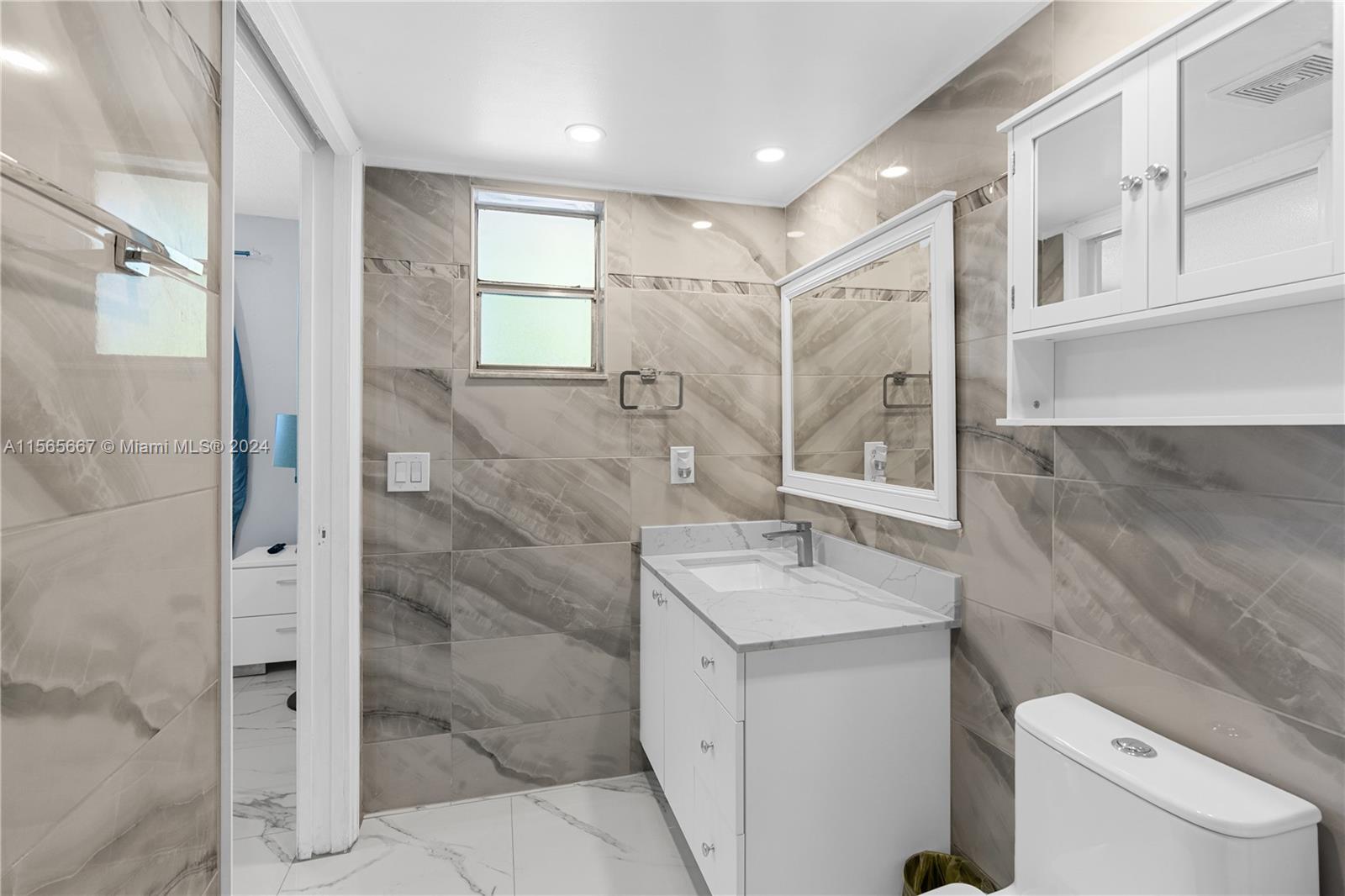 17000 NW 67th Ave 239, Hialeah, Florida 33015, 2 Bedrooms Bedrooms, ,2 BathroomsBathrooms,Residential,For Sale,17000 NW 67th Ave 239,A11565667