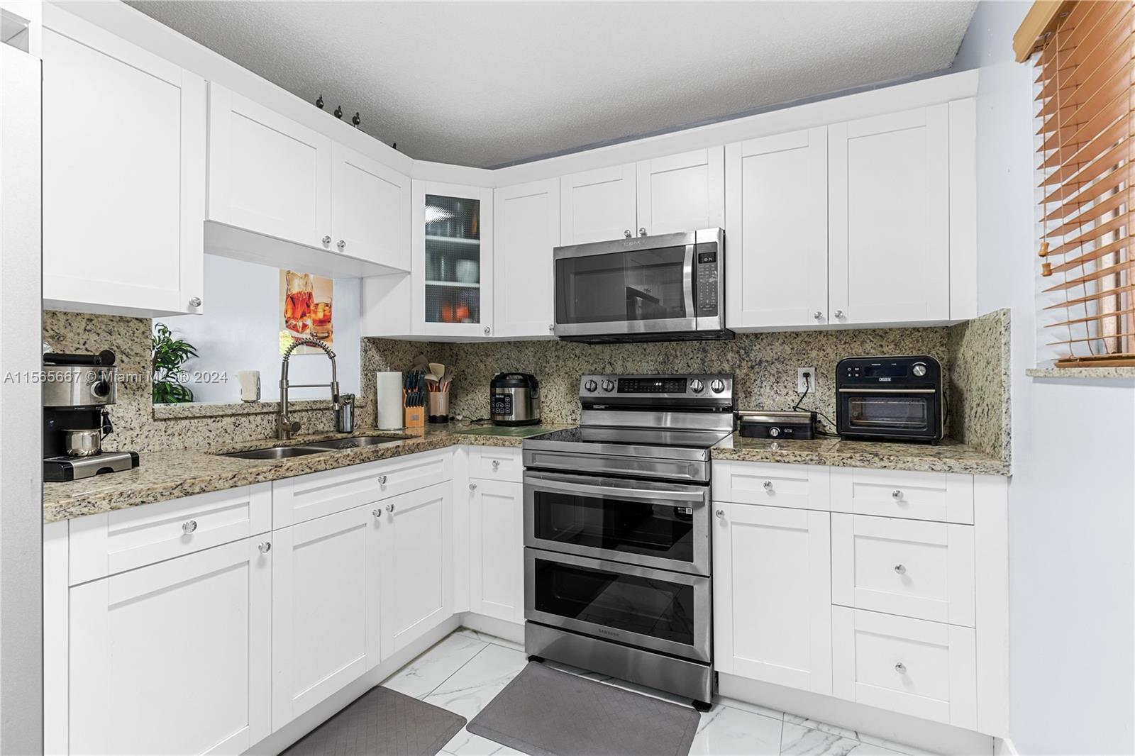 17000 NW 67th Ave 239, Hialeah, Florida 33015, 2 Bedrooms Bedrooms, ,2 BathroomsBathrooms,Residential,For Sale,17000 NW 67th Ave 239,A11565667