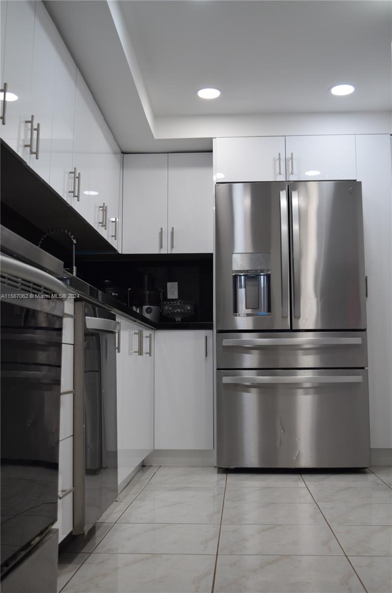 1849 S Ocean Dr 407, Hallandale Beach, Florida 33009, 2 Bedrooms Bedrooms, ,2 BathroomsBathrooms,Residential,For Sale,1849 S Ocean Dr 407,A11567062