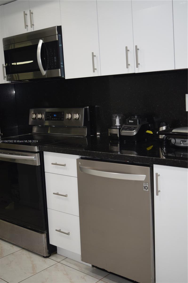 1849 S Ocean Dr 407, Hallandale Beach, Florida 33009, 2 Bedrooms Bedrooms, ,2 BathroomsBathrooms,Residential,For Sale,1849 S Ocean Dr 407,A11567062