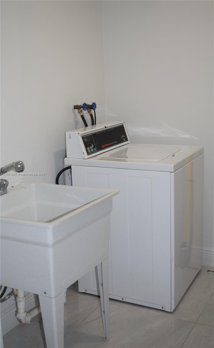 1849 S Ocean Dr 407, Hallandale Beach, Florida 33009, 2 Bedrooms Bedrooms, ,2 BathroomsBathrooms,Residential,For Sale,1849 S Ocean Dr 407,A11567062