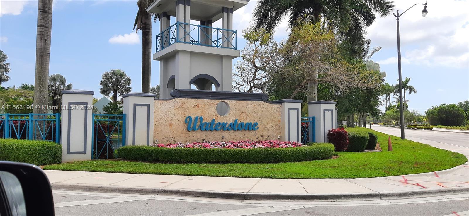 1032 NE 40th Rd, Homestead, Florida 33033, 3 Bedrooms Bedrooms, ,2 BathroomsBathrooms,Residential,For Sale,1032 NE 40th Rd,A11563190