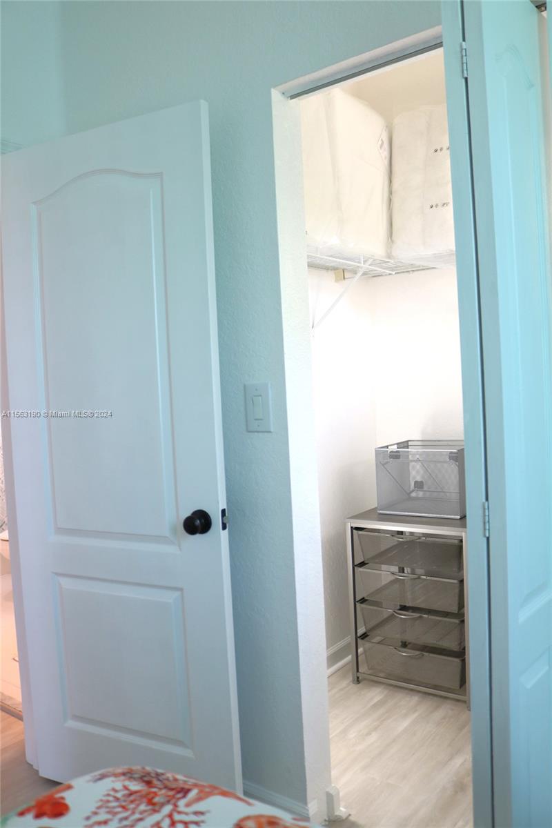 1032 NE 40th Rd, Homestead, Florida 33033, 3 Bedrooms Bedrooms, ,2 BathroomsBathrooms,Residential,For Sale,1032 NE 40th Rd,A11563190