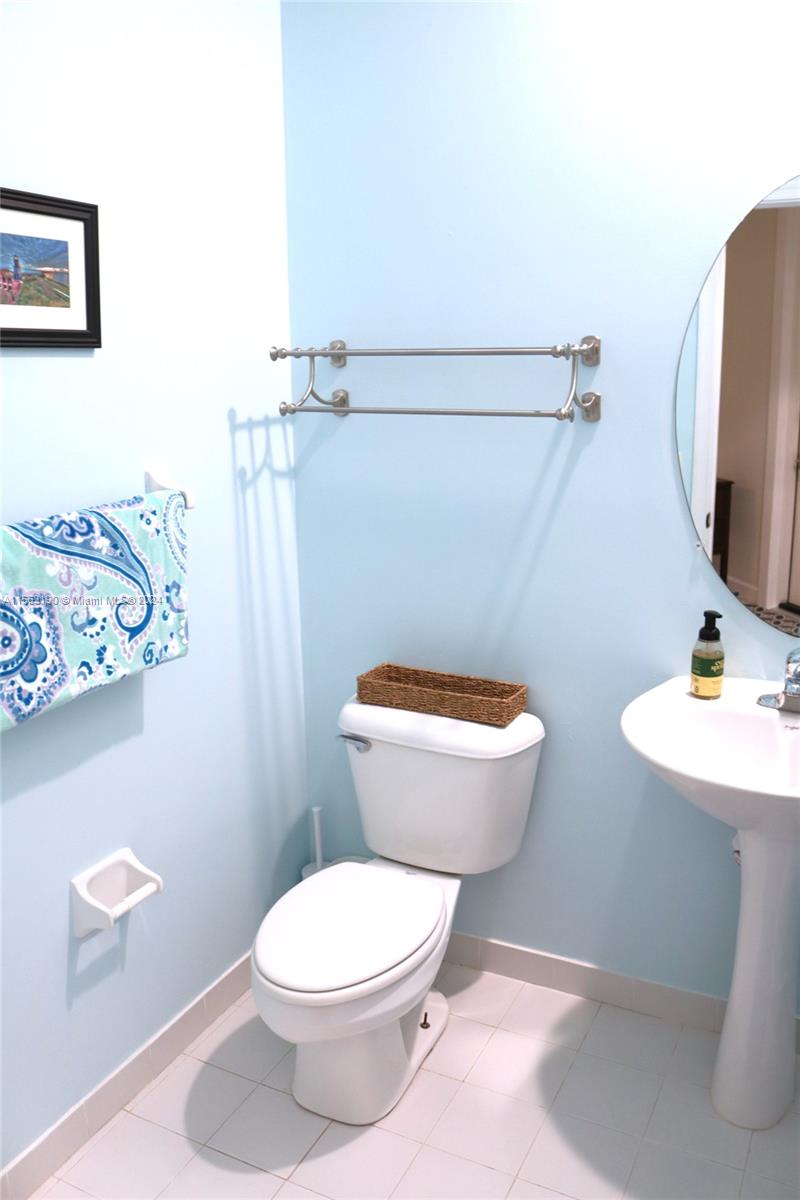 1032 NE 40th Rd, Homestead, Florida 33033, 3 Bedrooms Bedrooms, ,2 BathroomsBathrooms,Residential,For Sale,1032 NE 40th Rd,A11563190