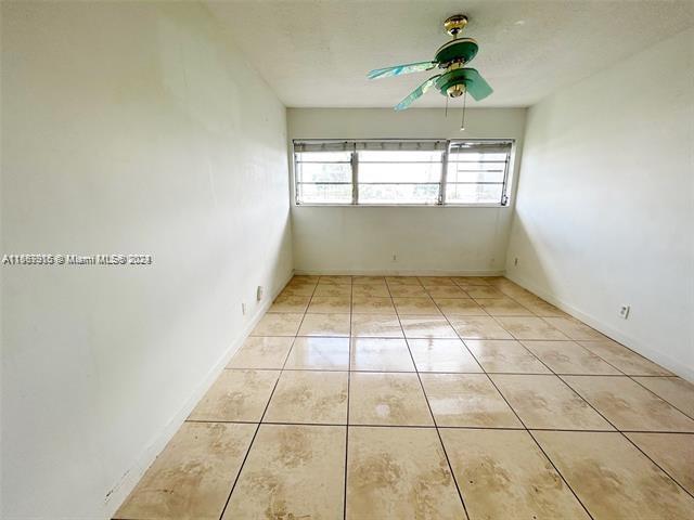 16800 NE 15th Ave 307, North Miami Beach, Florida 33162, 1 Bedroom Bedrooms, ,1 BathroomBathrooms,Residentiallease,For Rent,16800 NE 15th Ave 307,A11567915