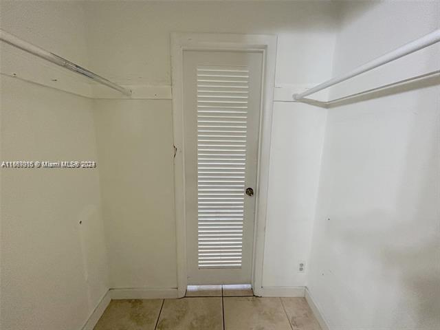 16800 NE 15th Ave 307, North Miami Beach, Florida 33162, 1 Bedroom Bedrooms, ,1 BathroomBathrooms,Residentiallease,For Rent,16800 NE 15th Ave 307,A11567915