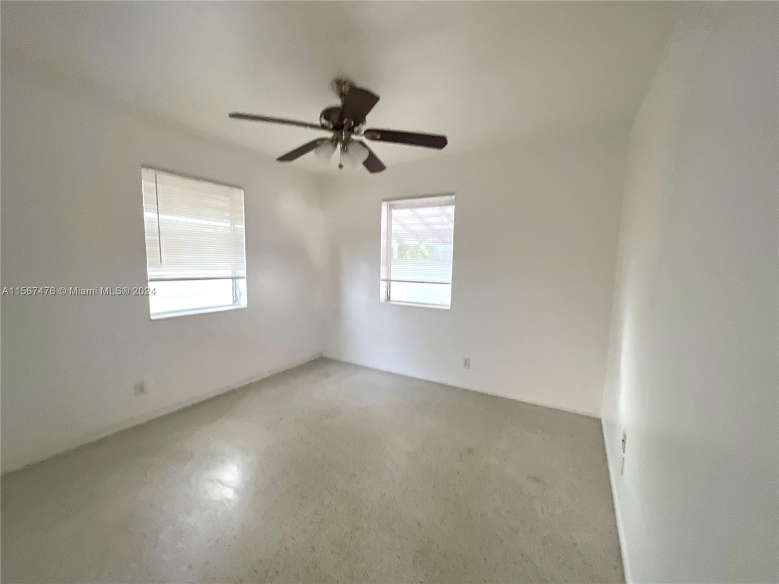 736 NW 1st Ct 736, Hallandale Beach, Florida 33009, 2 Bedrooms Bedrooms, ,1 BathroomBathrooms,Residentiallease,For Rent,736 NW 1st Ct 736,A11567476