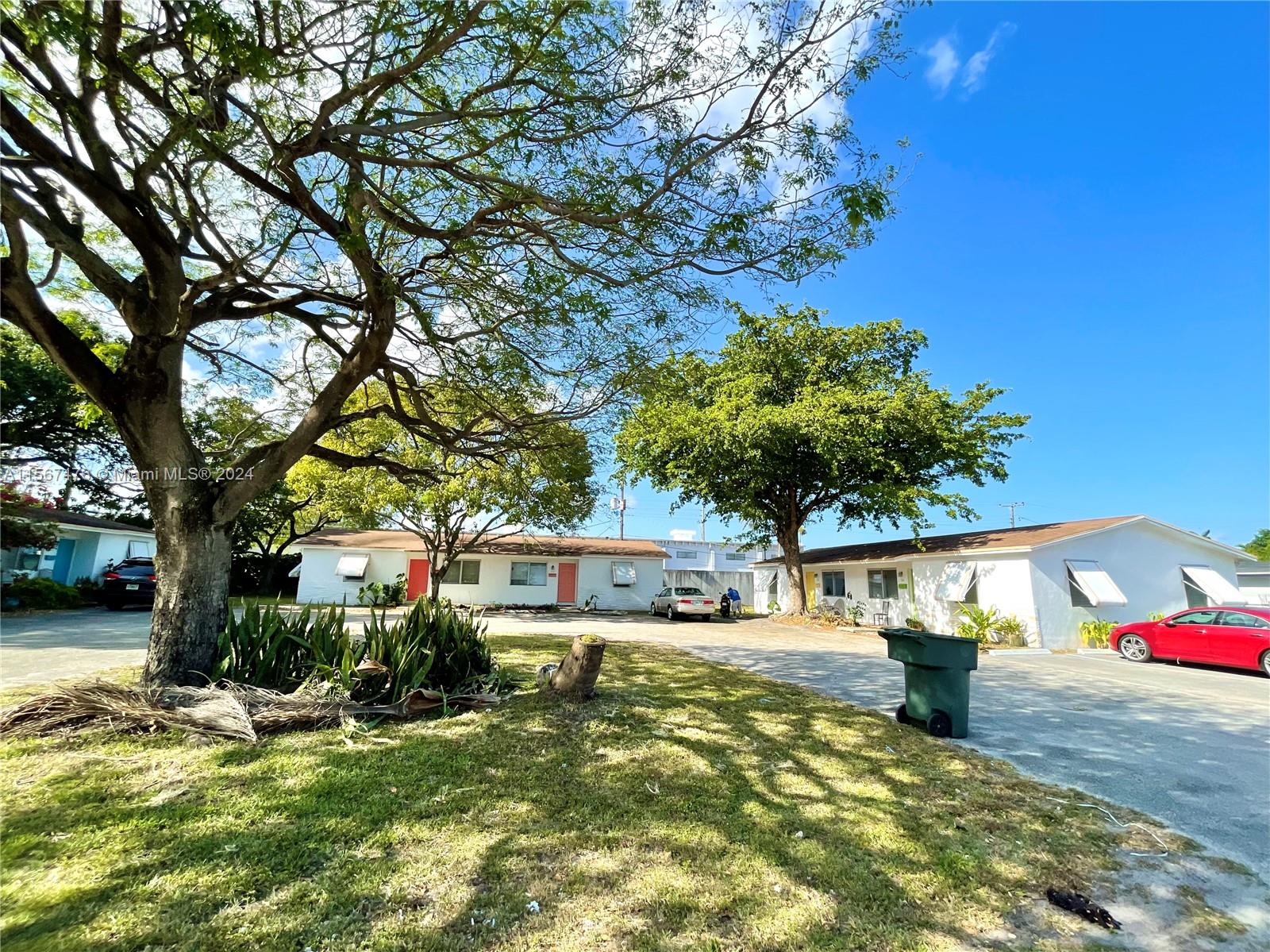 736 NW 1st Ct 736, Hallandale Beach, Florida 33009, 2 Bedrooms Bedrooms, ,1 BathroomBathrooms,Residentiallease,For Rent,736 NW 1st Ct 736,A11567476