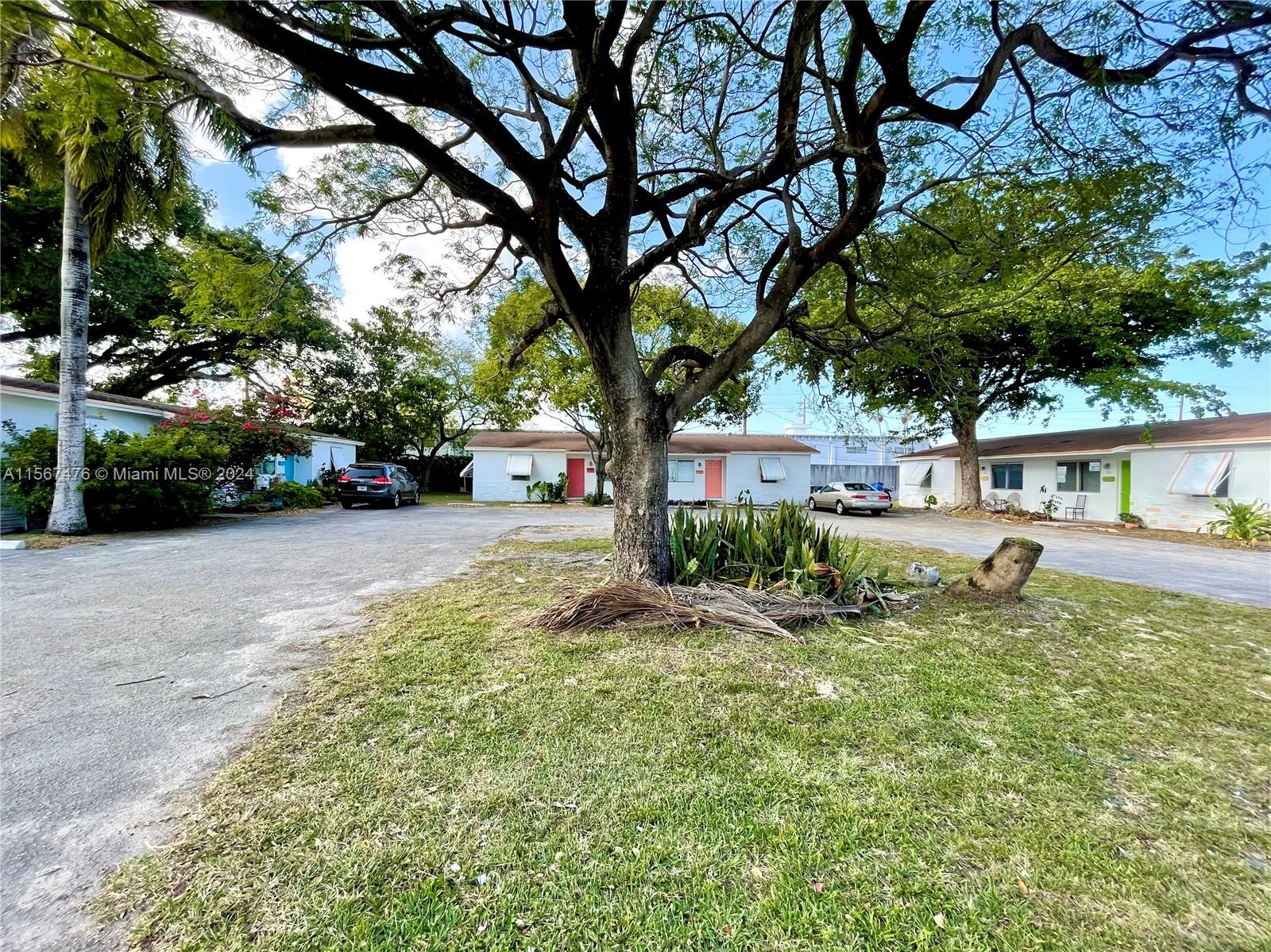 736 NW 1st Ct 736, Hallandale Beach, Florida 33009, 2 Bedrooms Bedrooms, ,1 BathroomBathrooms,Residentiallease,For Rent,736 NW 1st Ct 736,A11567476