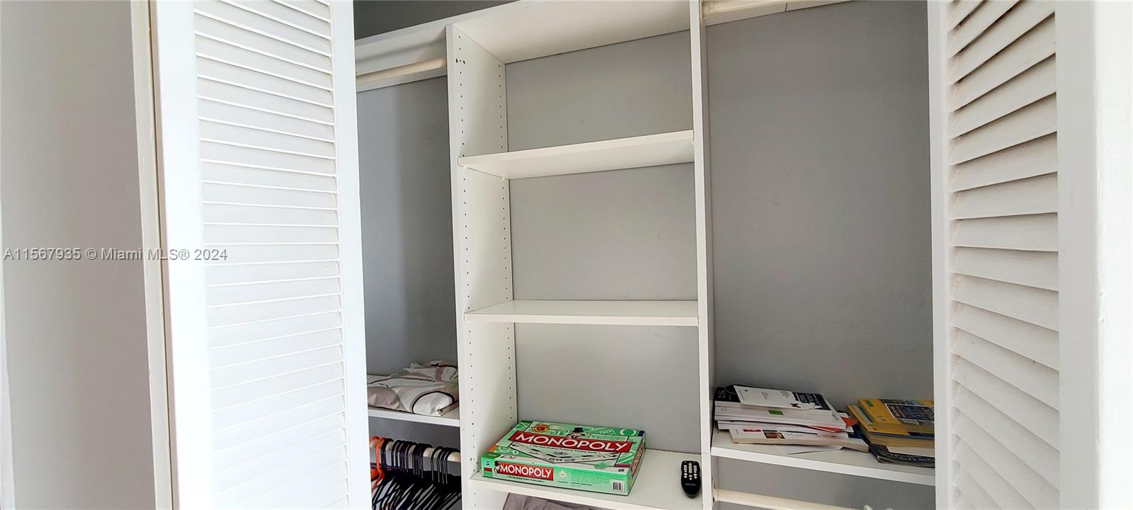 630 Layne Blvd 217, Hallandale Beach, Florida 33009, 1 Bedroom Bedrooms, ,1 BathroomBathrooms,Residentiallease,For Rent,630 Layne Blvd 217,A11567935