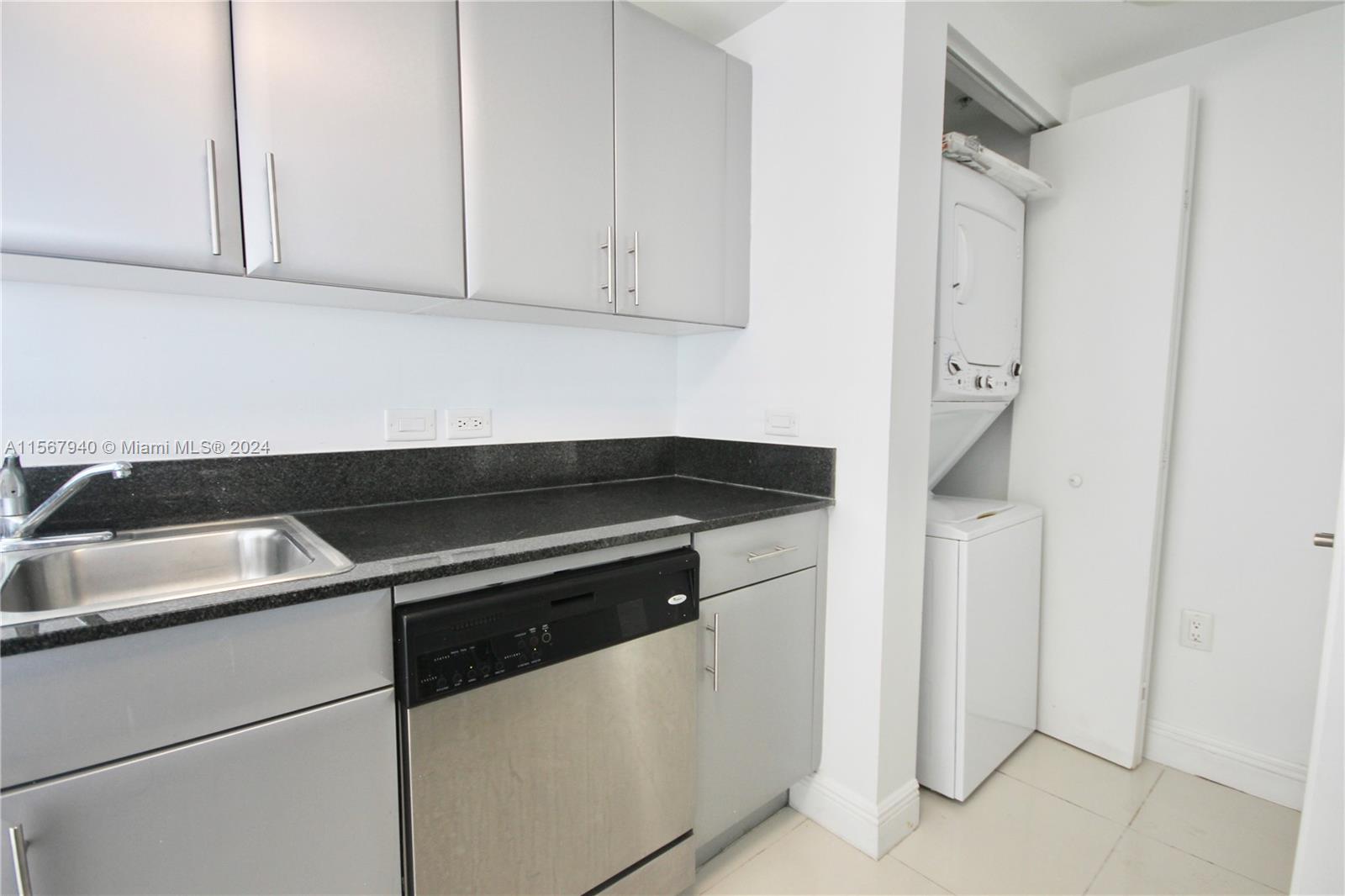 1871 NW S River Dr 1602, Miami, Florida 33125, 1 Bedroom Bedrooms, ,2 BathroomsBathrooms,Residentiallease,For Rent,1871 NW S River Dr 1602,A11567940