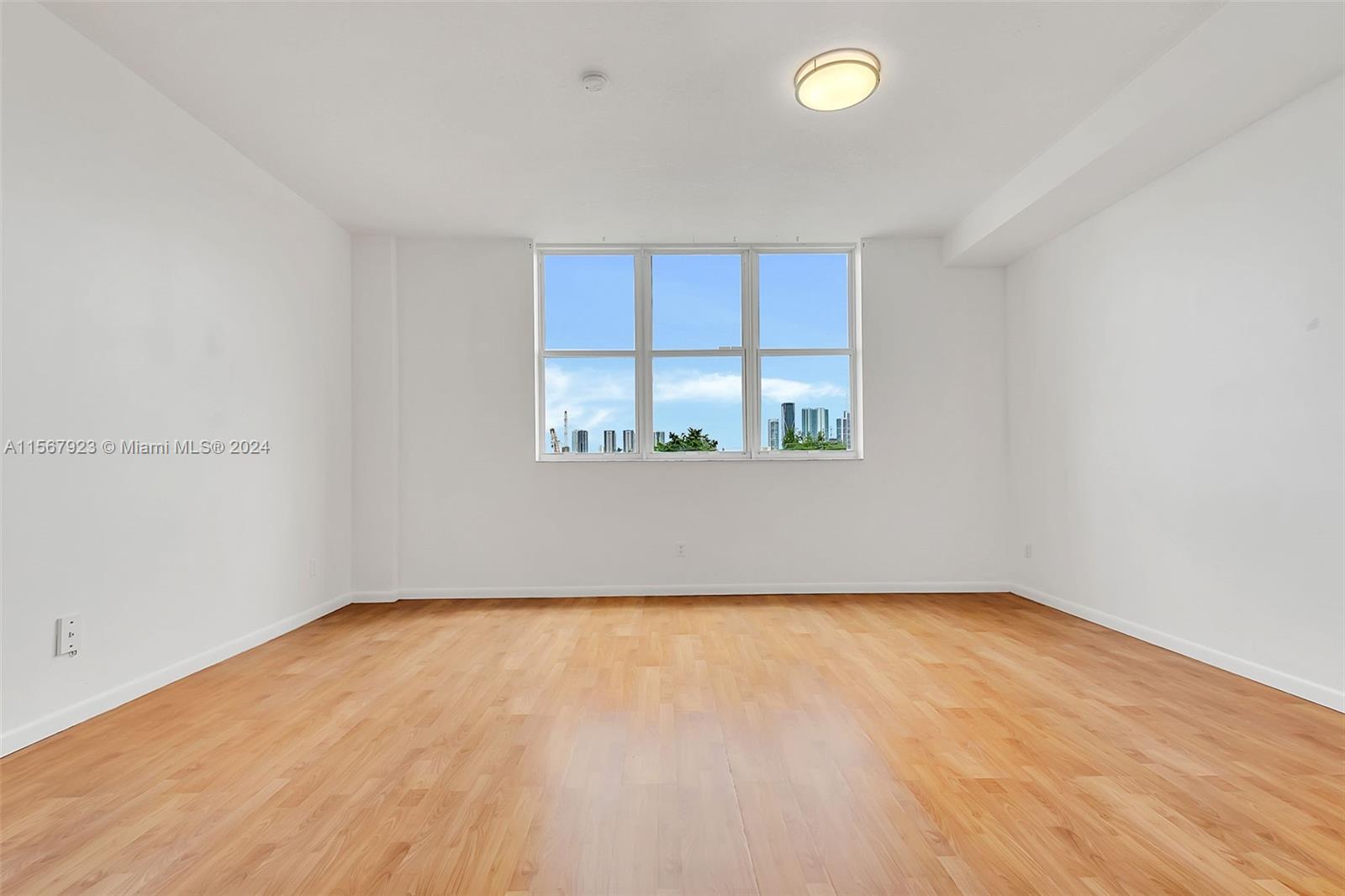 1350 NW 8th Ct C-4, Miami, Florida 33136, ,1 BathroomBathrooms,Residentiallease,For Rent,1350 NW 8th Ct C-4,A11567923