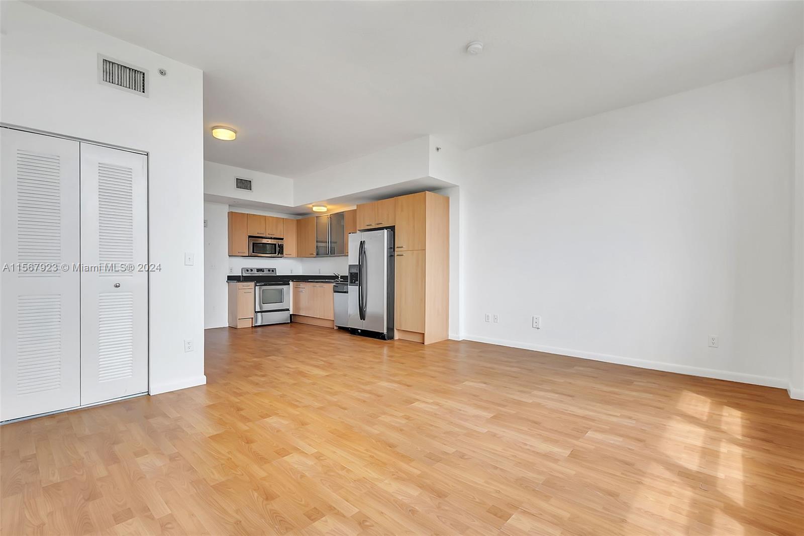 1350 NW 8th Ct C-4, Miami, Florida 33136, ,1 BathroomBathrooms,Residentiallease,For Rent,1350 NW 8th Ct C-4,A11567923