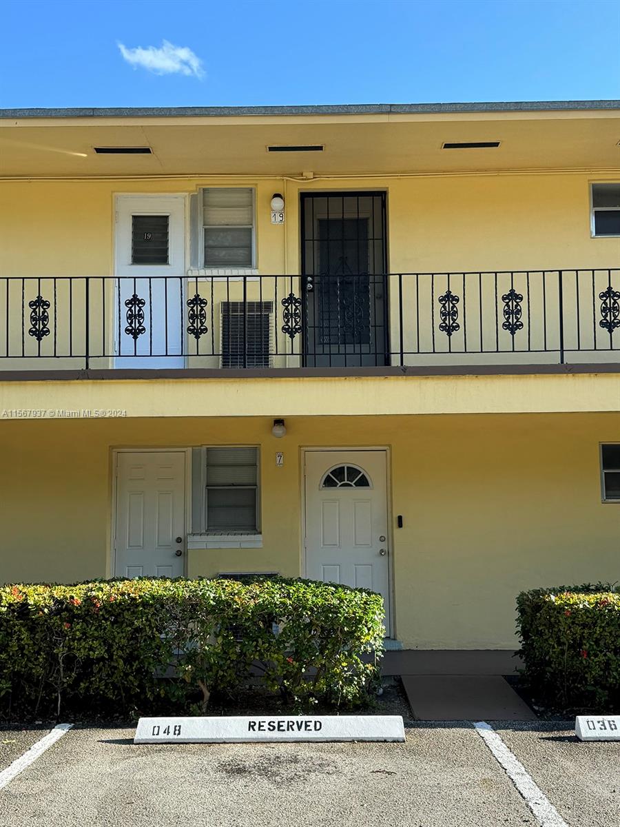 2800 NE 203rd St 19, Aventura, Florida 33180, 1 Bedroom Bedrooms, ,1 BathroomBathrooms,Residentiallease,For Rent,2800 NE 203rd St 19,A11567937