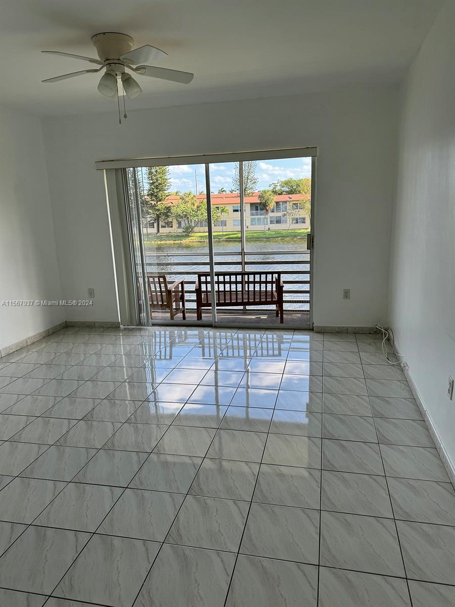 2800 NE 203rd St 19, Aventura, Florida 33180, 1 Bedroom Bedrooms, ,1 BathroomBathrooms,Residentiallease,For Rent,2800 NE 203rd St 19,A11567937