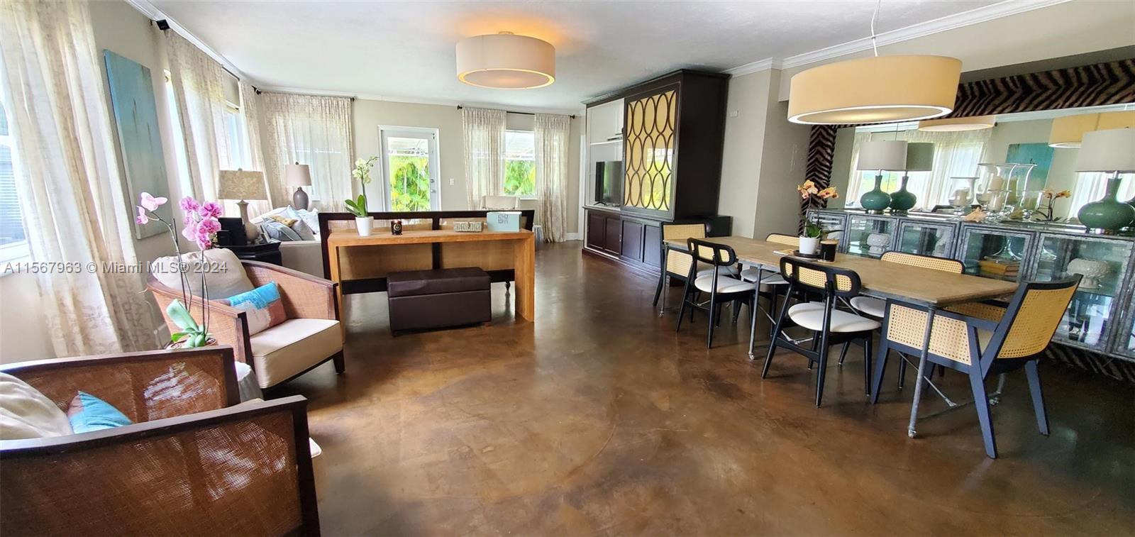 3300 SW 17th St, Miami, Florida 33145, 3 Bedrooms Bedrooms, ,2 BathroomsBathrooms,Residentiallease,For Rent,3300 SW 17th St,A11567963