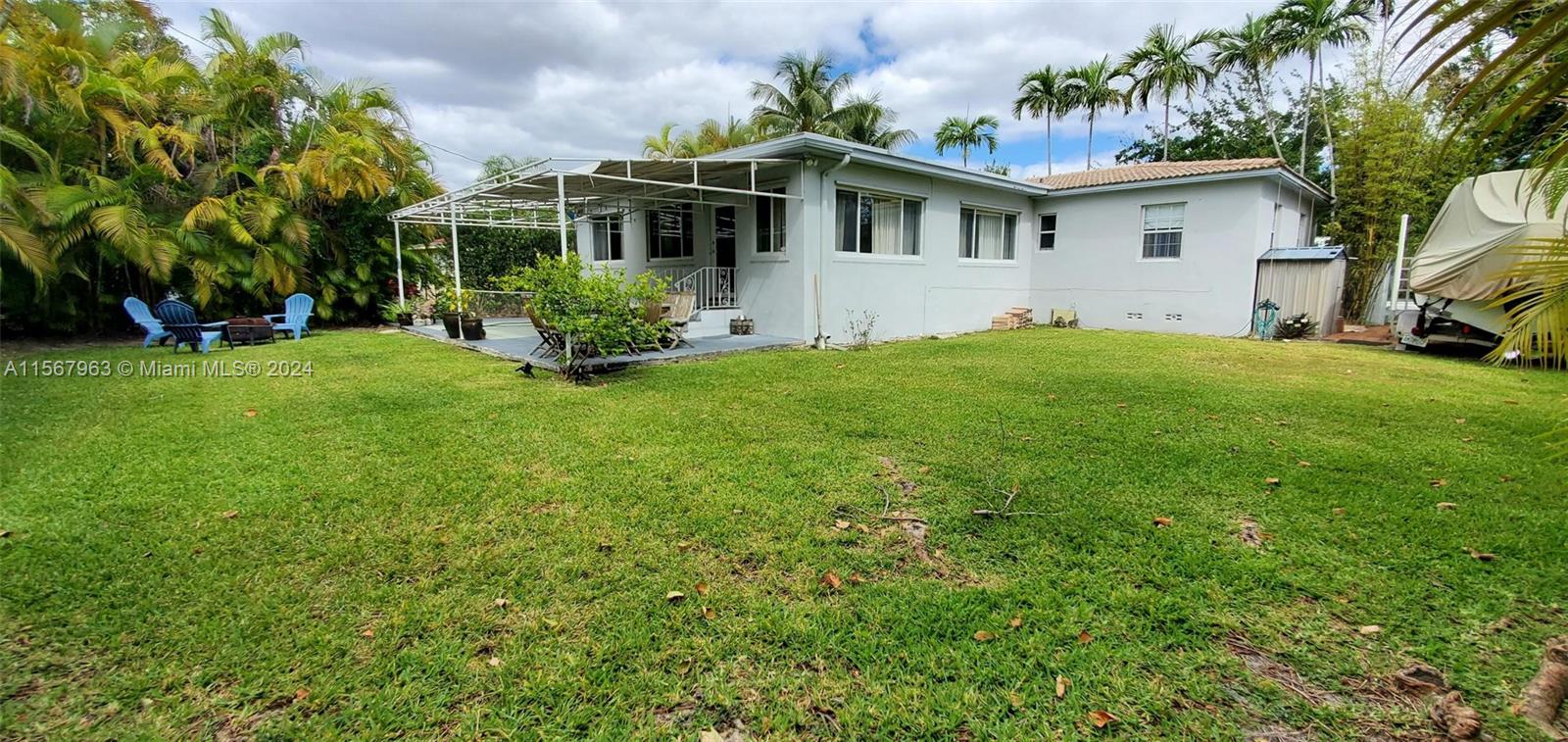 3300 SW 17th St, Miami, Florida 33145, 3 Bedrooms Bedrooms, ,2 BathroomsBathrooms,Residentiallease,For Rent,3300 SW 17th St,A11567963