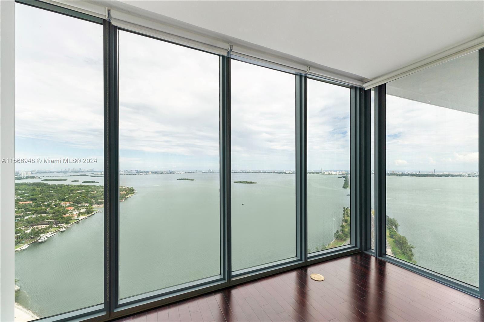 601 NE 36th St 3511, Miami, Florida 33137, 2 Bedrooms Bedrooms, ,2 BathroomsBathrooms,Residentiallease,For Rent,601 NE 36th St 3511,A11566948