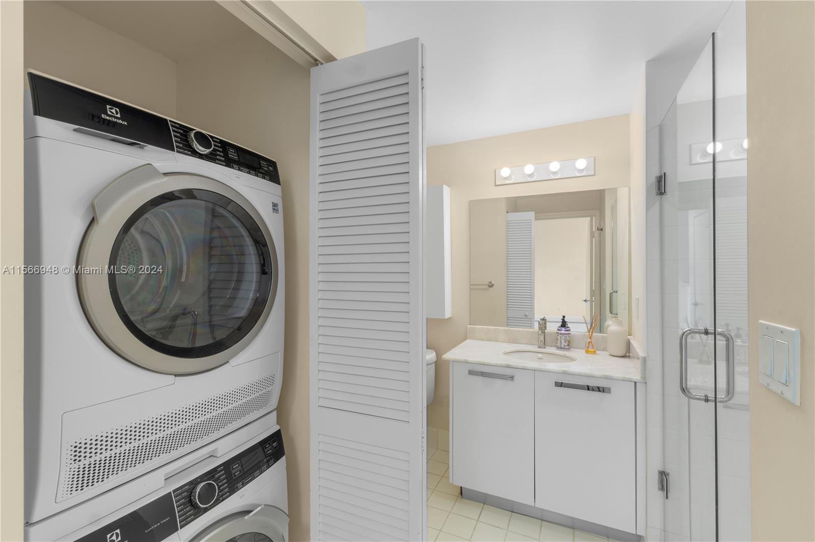 Second bedroom with amazing views