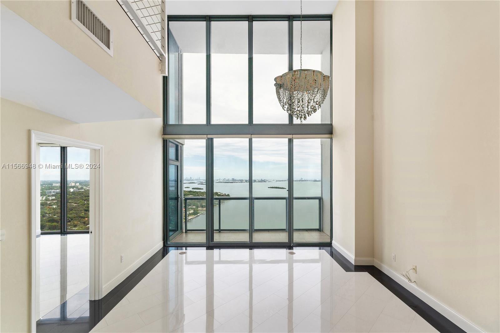 601 NE 36th St 3511, Miami, Florida 33137, 2 Bedrooms Bedrooms, ,2 BathroomsBathrooms,Residentiallease,For Rent,601 NE 36th St 3511,A11566948