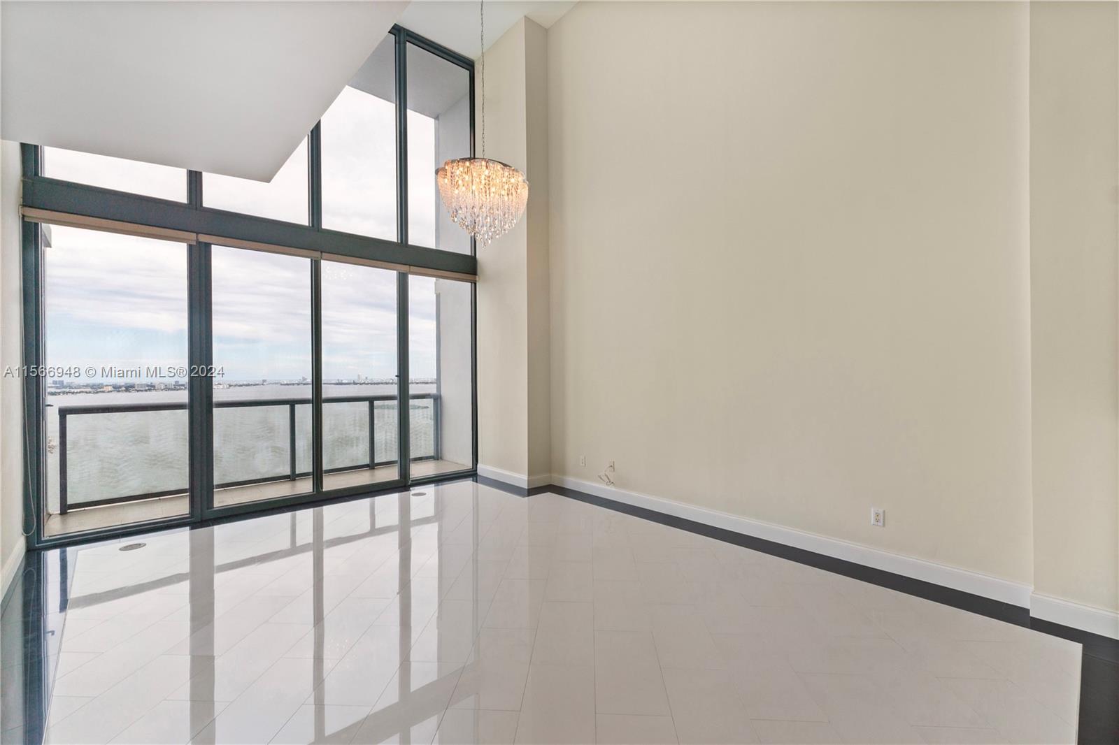 601 NE 36th St 3511, Miami, Florida 33137, 2 Bedrooms Bedrooms, ,2 BathroomsBathrooms,Residentiallease,For Rent,601 NE 36th St 3511,A11566948