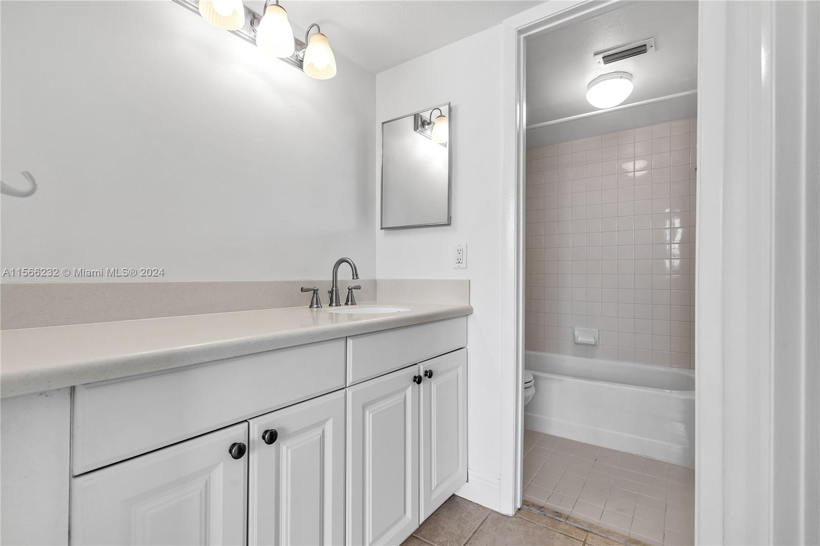 999 Hamilton Dr 999B, Homestead, Florida 33034, 3 Bedrooms Bedrooms, ,2 BathroomsBathrooms,Residential,For Sale,999 Hamilton Dr 999B,A11566232