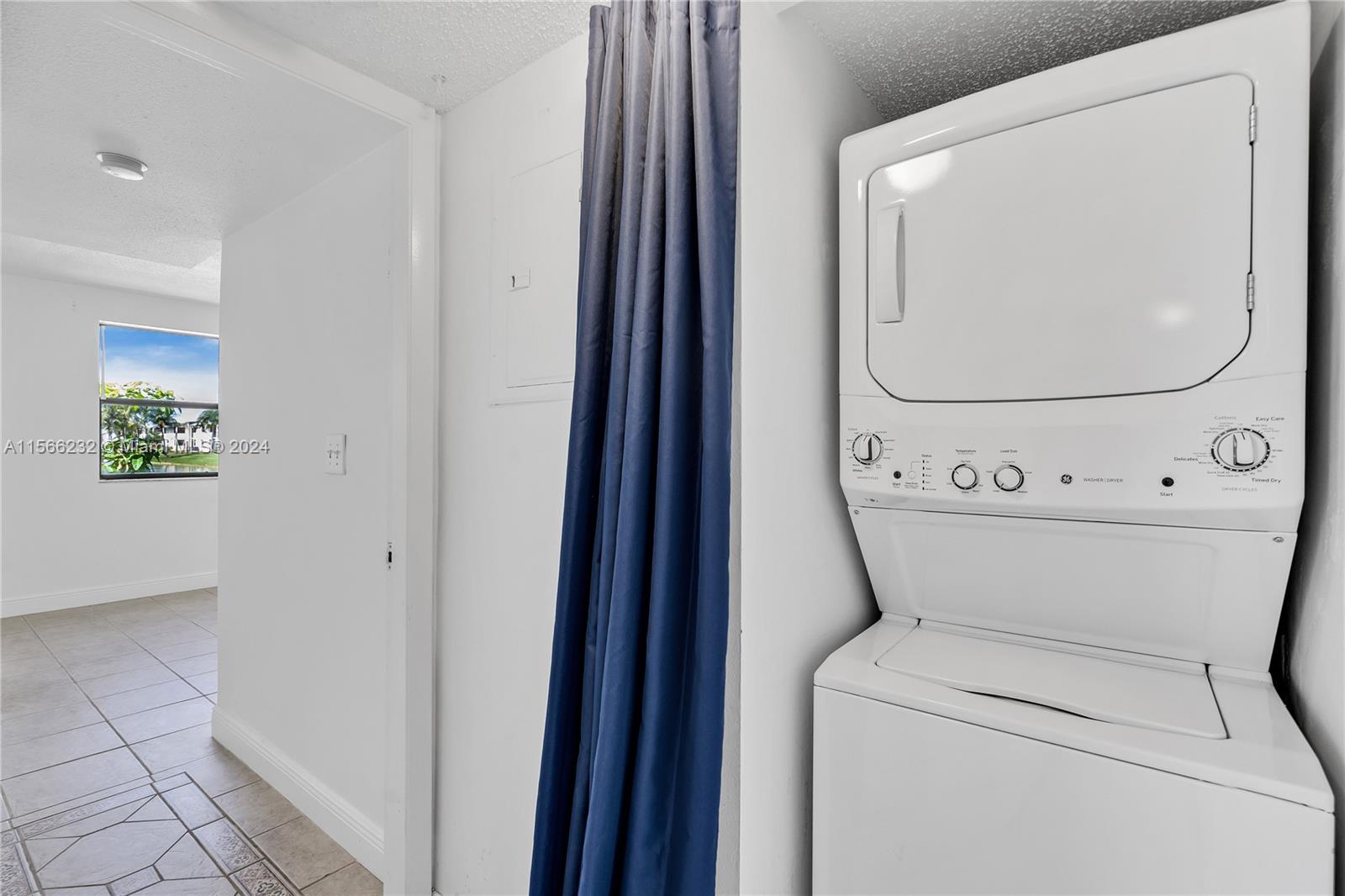 999 Hamilton Dr 999B, Homestead, Florida 33034, 3 Bedrooms Bedrooms, ,2 BathroomsBathrooms,Residential,For Sale,999 Hamilton Dr 999B,A11566232