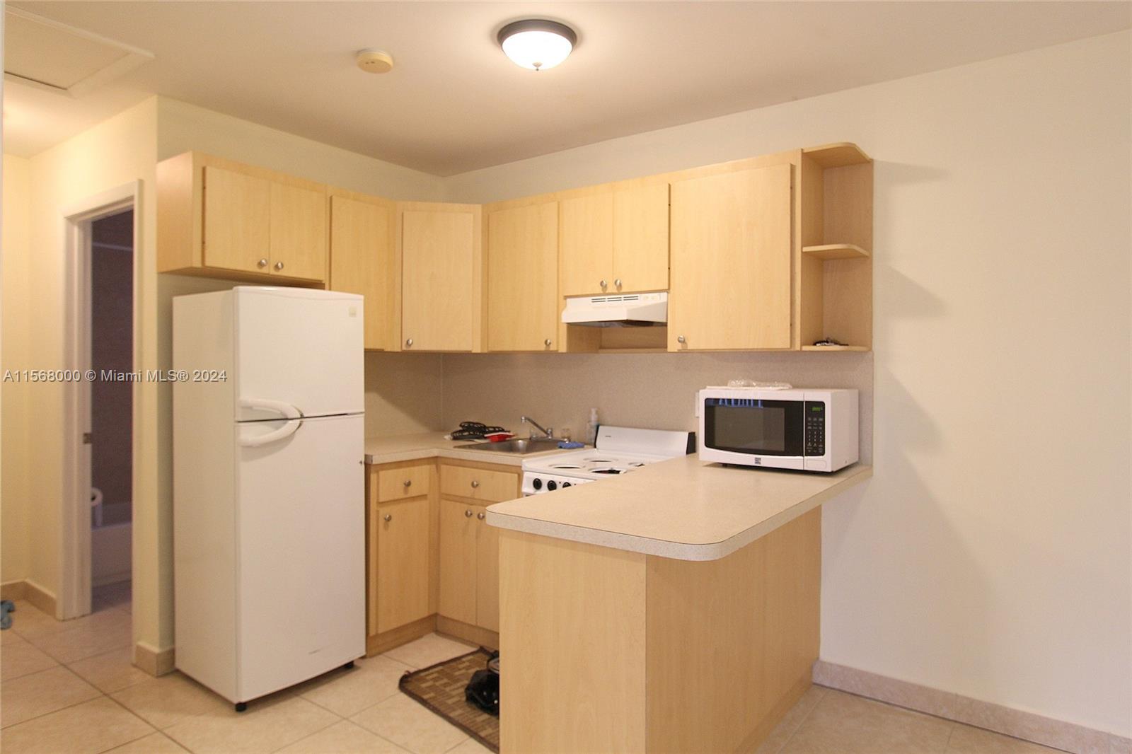 4000 SW 2nd Ter 1, Miami, Florida 33134, 1 Bedroom Bedrooms, ,1 BathroomBathrooms,Residentiallease,For Rent,4000 SW 2nd Ter 1,A11568000