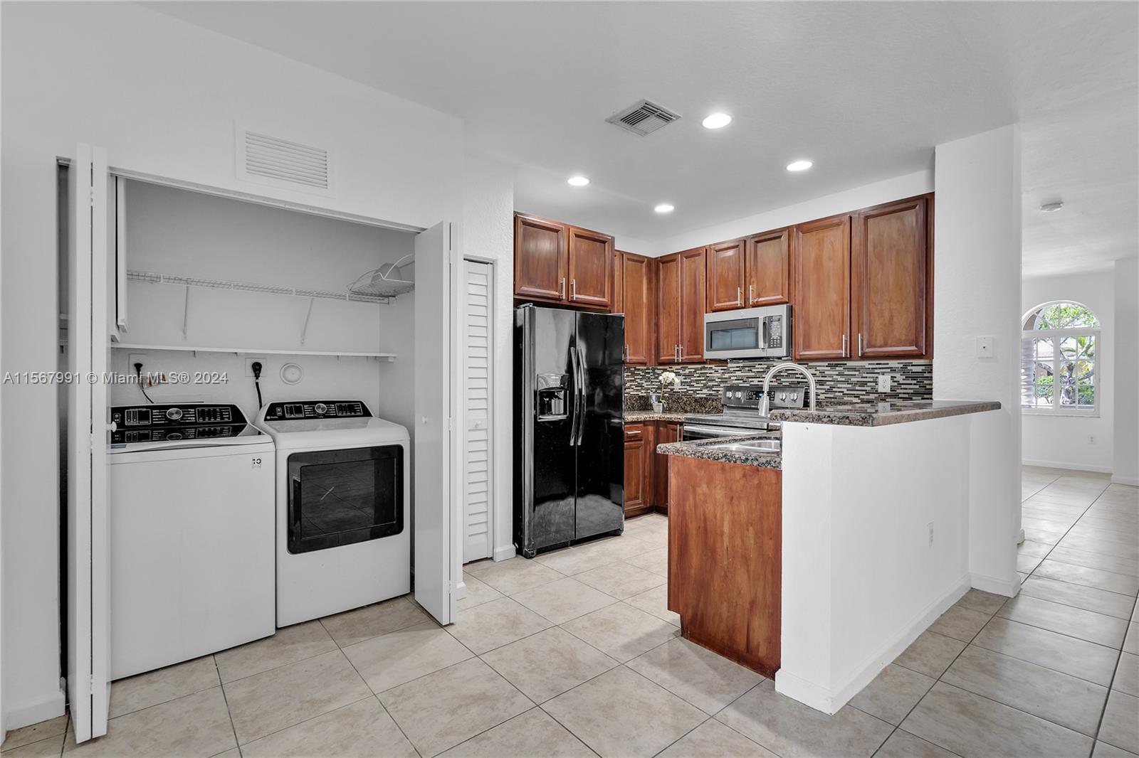 14044 SW 273rd Ln 0, Homestead, Florida 33032, 4 Bedrooms Bedrooms, ,2 BathroomsBathrooms,Residentiallease,For Rent,14044 SW 273rd Ln 0,A11567991