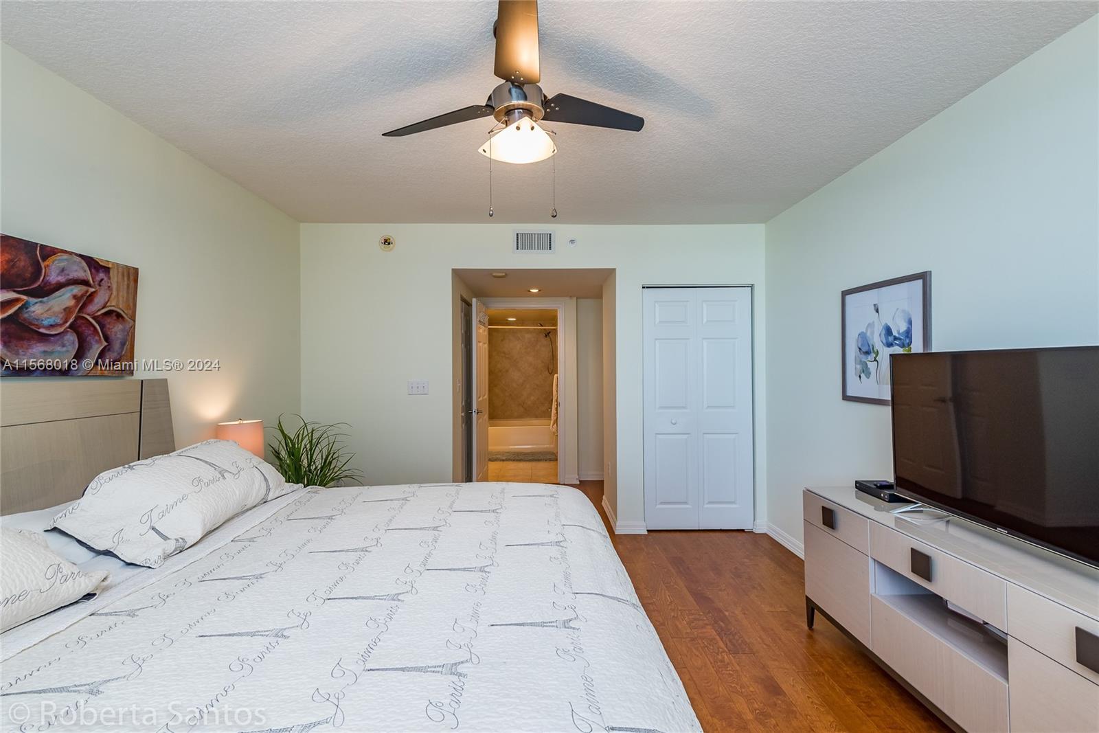 2080 S Ocean Dr 804, Hallandale Beach, Florida 33009, 2 Bedrooms Bedrooms, ,2 BathroomsBathrooms,Residentiallease,For Rent,2080 S Ocean Dr 804,A11568018