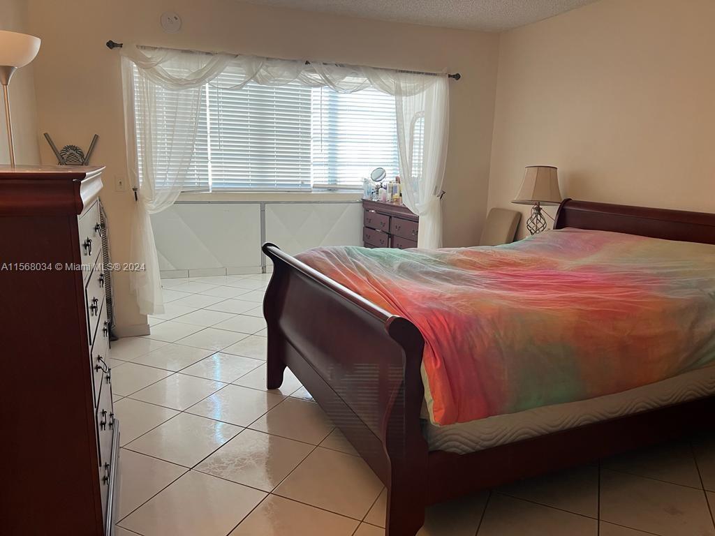 215 SE 3rd Ave 403A, Hallandale Beach, Florida 33009, 1 Bedroom Bedrooms, ,1 BathroomBathrooms,Residentiallease,For Rent,215 SE 3rd Ave 403A,A11568034