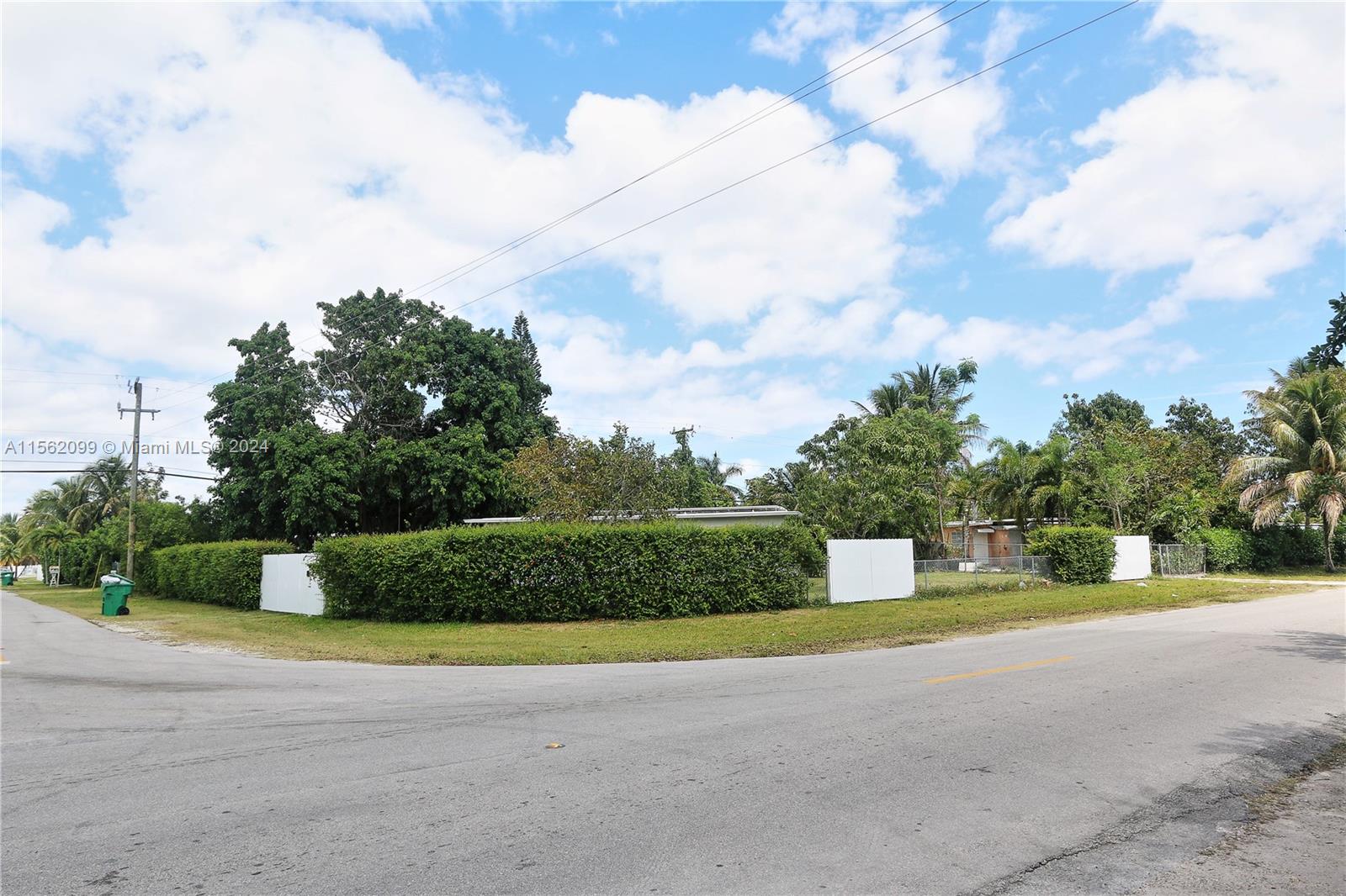 14901 SW Harding Ln, Homestead, Florida 33033, 3 Bedrooms Bedrooms, ,1 BathroomBathrooms,Residential,For Sale,14901 SW Harding Ln,A11562099