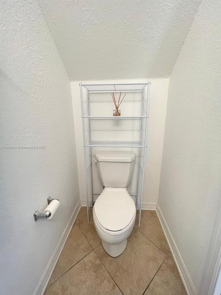 111 NW 2nd Ave 6, Hallandale Beach, Florida 33009, 2 Bedrooms Bedrooms, ,2 BathroomsBathrooms,Residential,For Sale,111 NW 2nd Ave 6,A11566533