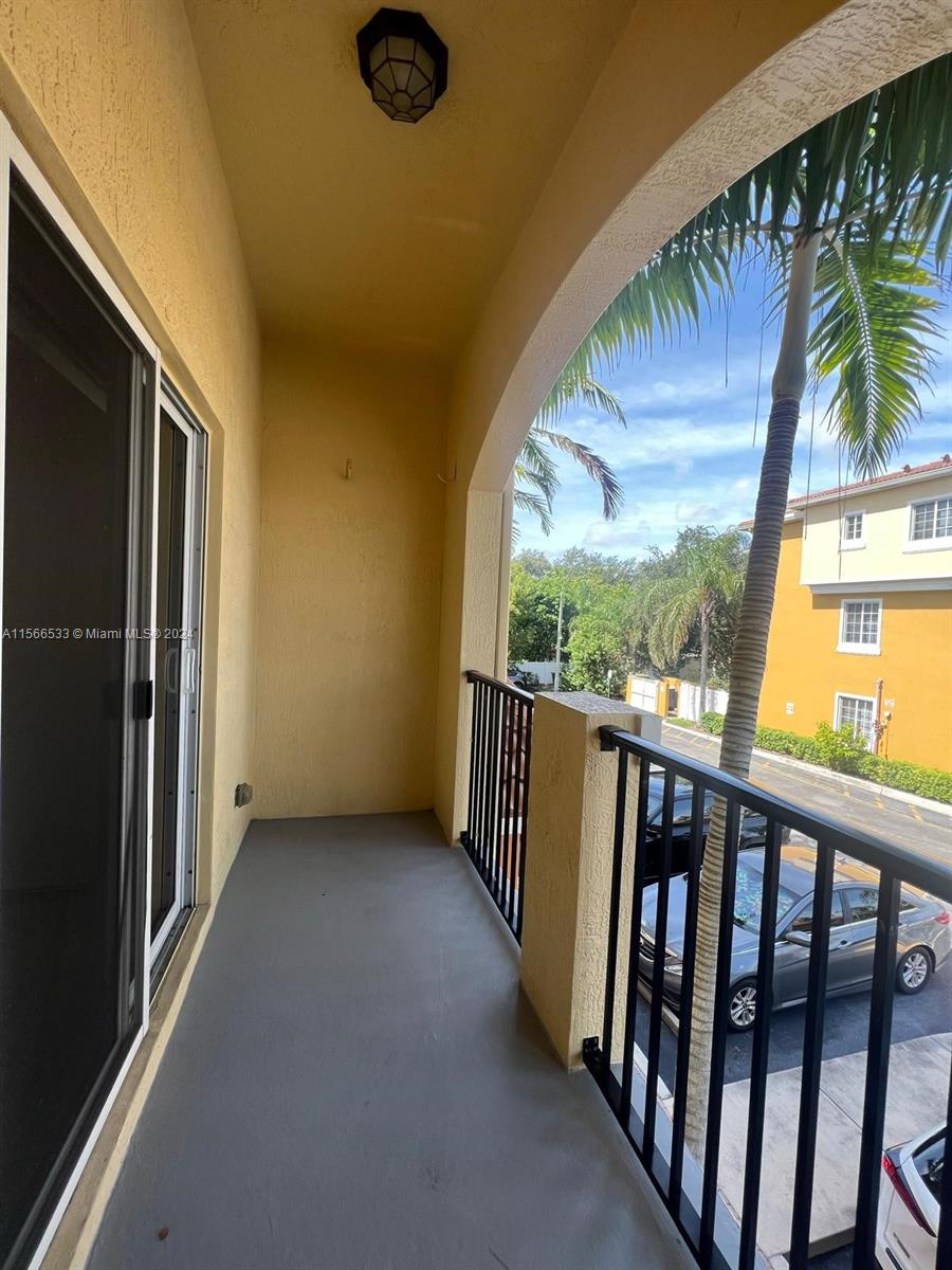 111 NW 2nd Ave 6, Hallandale Beach, Florida 33009, 2 Bedrooms Bedrooms, ,2 BathroomsBathrooms,Residential,For Sale,111 NW 2nd Ave 6,A11566533