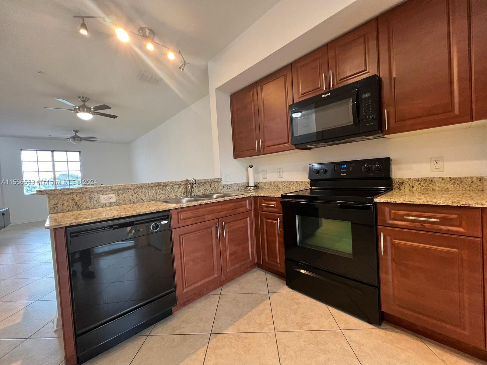 111 NW 2nd Ave 6, Hallandale Beach, Florida 33009, 2 Bedrooms Bedrooms, ,2 BathroomsBathrooms,Residential,For Sale,111 NW 2nd Ave 6,A11566533