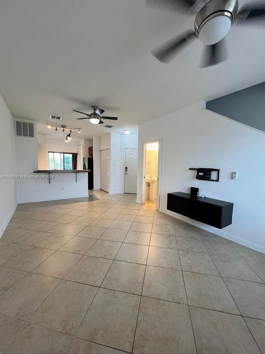 111 NW 2nd Ave 6, Hallandale Beach, Florida 33009, 2 Bedrooms Bedrooms, ,2 BathroomsBathrooms,Residential,For Sale,111 NW 2nd Ave 6,A11566533