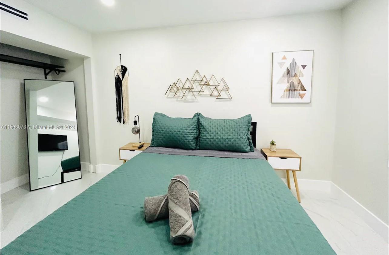 2612 SW 12th St FRONT, Miami, Florida 33135, 4 Bedrooms Bedrooms, ,3 BathroomsBathrooms,Residentiallease,For Rent,2612 SW 12th St FRONT,A11568073