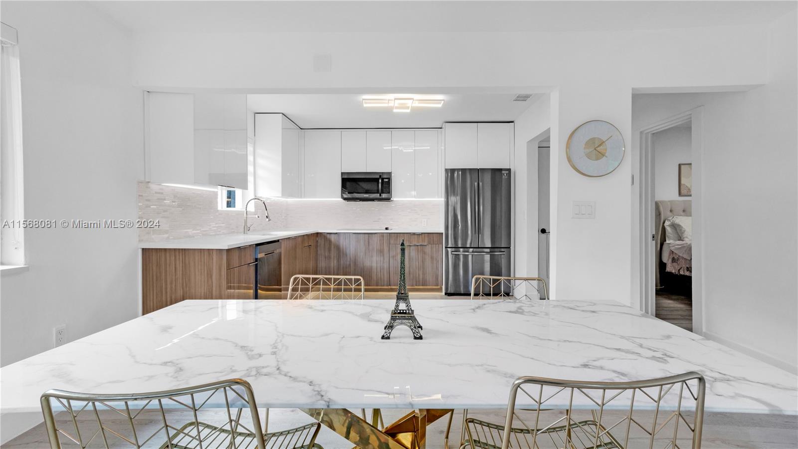 805 NE 6th St 1-2, Hallandale Beach, Florida 33009, 2 Bedrooms Bedrooms, ,1 BathroomBathrooms,Residentiallease,For Rent,805 NE 6th St 1-2,A11568081