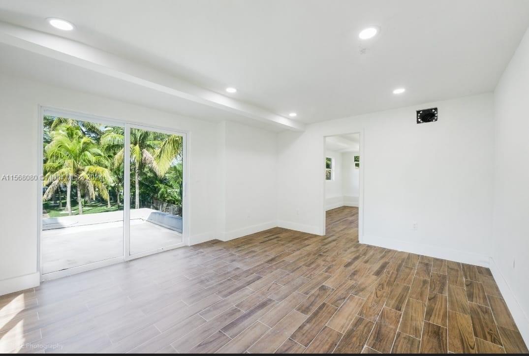 24 NW 86th St, El Portal, Florida 33150, 4 Bedrooms Bedrooms, ,2 BathroomsBathrooms,Residentiallease,For Rent,24 NW 86th St,A11568080