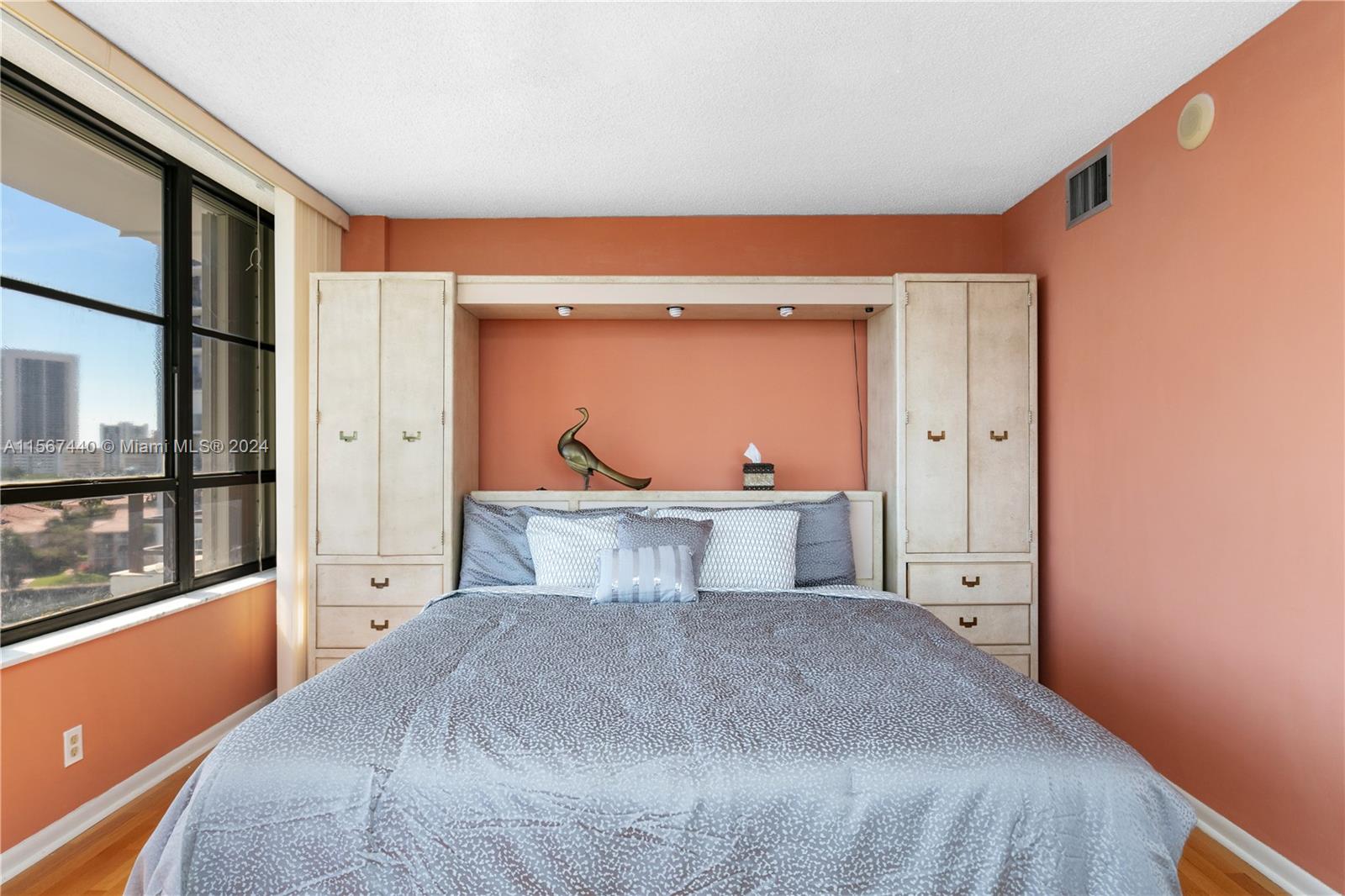 500 Three Islands Blvd 627, Hallandale Beach, Florida 33009, 2 Bedrooms Bedrooms, ,2 BathroomsBathrooms,Residentiallease,For Rent,500 Three Islands Blvd 627,A11567440
