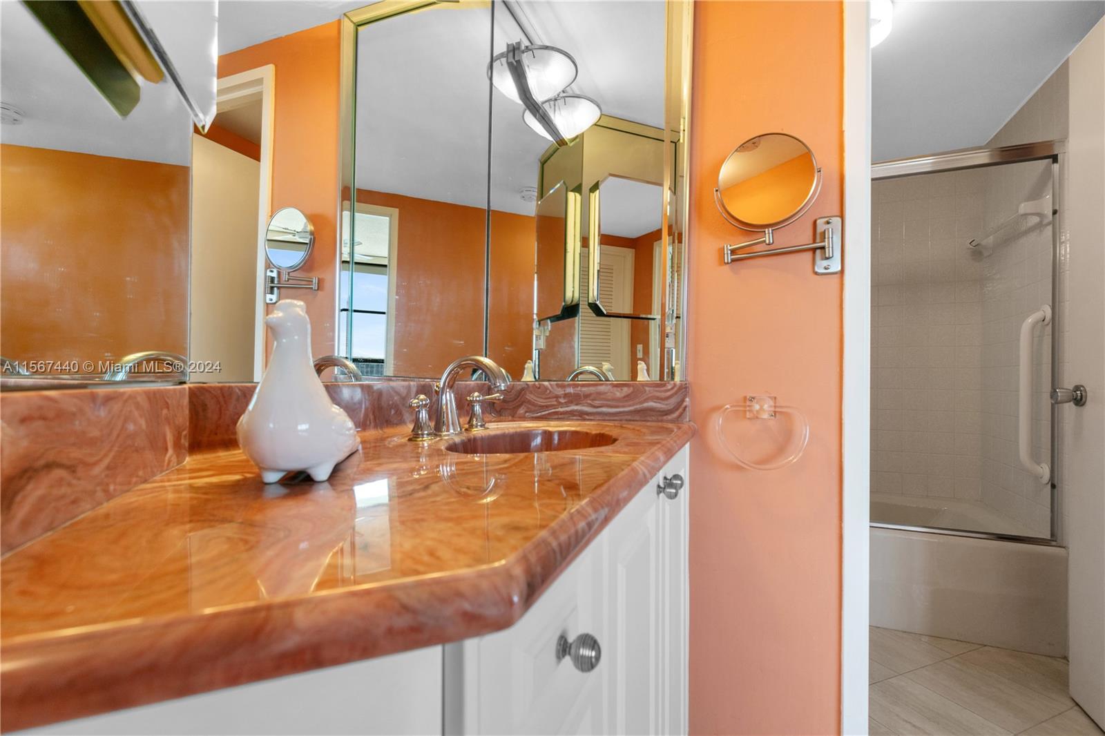 500 Three Islands Blvd 627, Hallandale Beach, Florida 33009, 2 Bedrooms Bedrooms, ,2 BathroomsBathrooms,Residentiallease,For Rent,500 Three Islands Blvd 627,A11567440