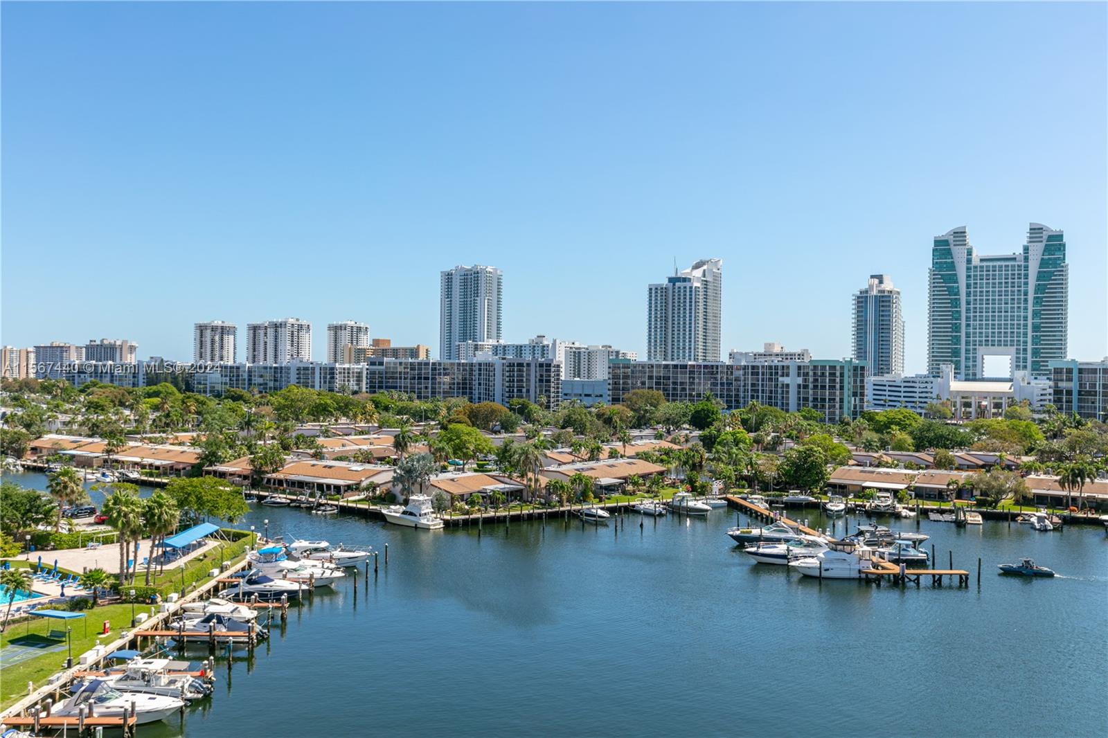 500 Three Islands Blvd 627, Hallandale Beach, Florida 33009, 2 Bedrooms Bedrooms, ,2 BathroomsBathrooms,Residentiallease,For Rent,500 Three Islands Blvd 627,A11567440