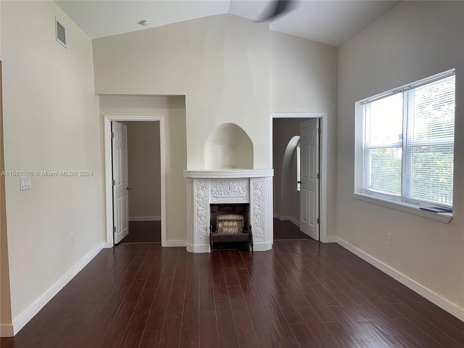 552 NE 74th St, Miami, Florida 33138, 3 Bedrooms Bedrooms, ,2 BathroomsBathrooms,Residentiallease,For Rent,552 NE 74th St,A11563380
