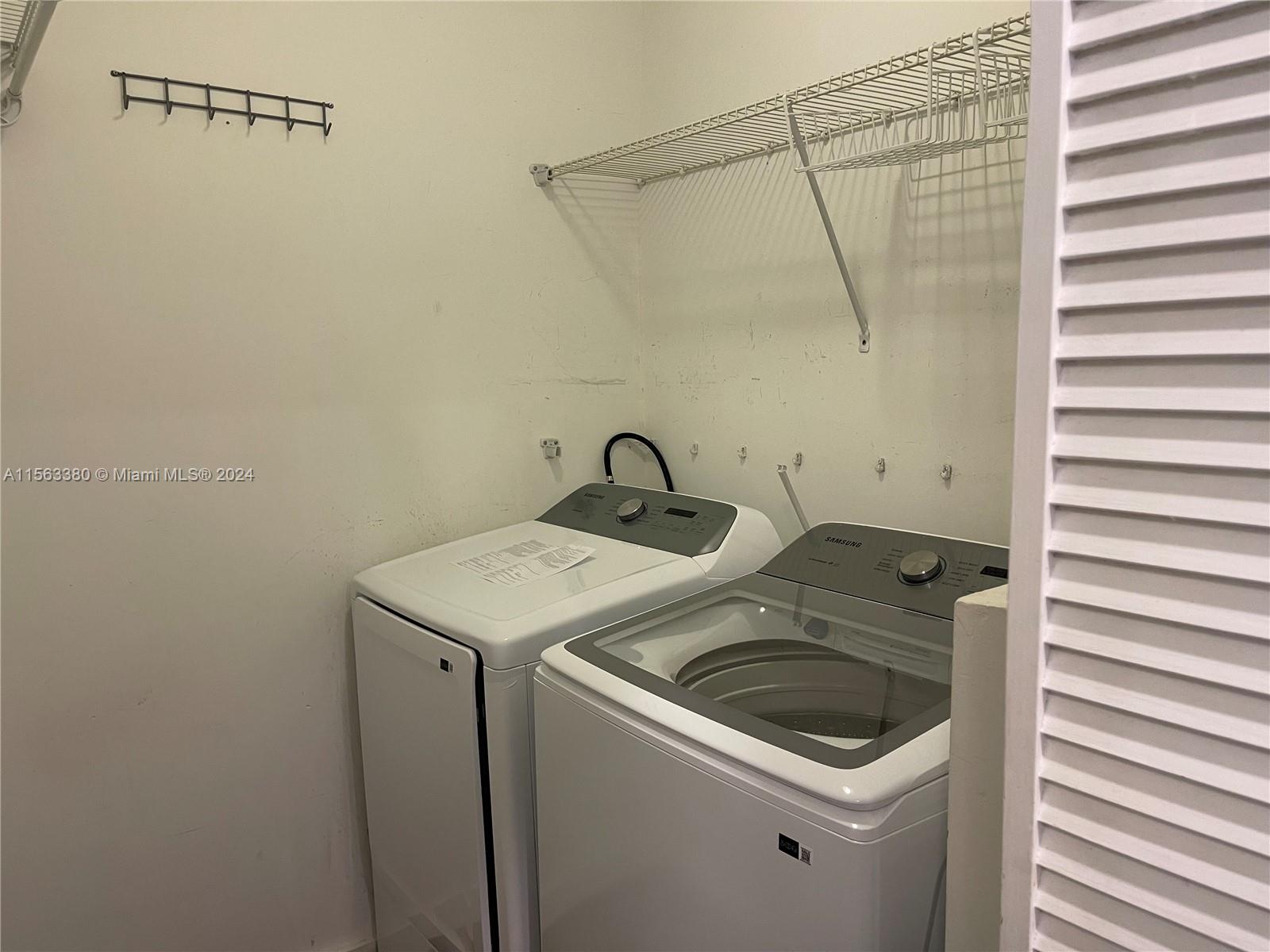 552 NE 74th St, Miami, Florida 33138, 3 Bedrooms Bedrooms, ,2 BathroomsBathrooms,Residentiallease,For Rent,552 NE 74th St,A11563380