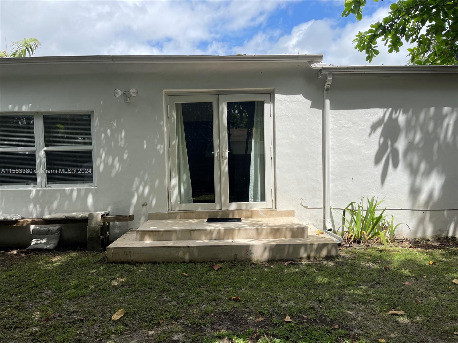552 NE 74th St, Miami, Florida 33138, 3 Bedrooms Bedrooms, ,2 BathroomsBathrooms,Residentiallease,For Rent,552 NE 74th St,A11563380