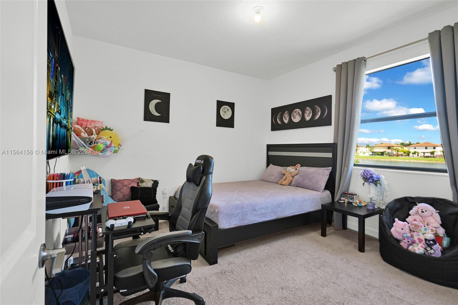 2567 SE 2nd St, Homestead, Florida 33033, 4 Bedrooms Bedrooms, 10 Rooms Rooms,3 BathroomsBathrooms,Residential,For Sale,2567 SE 2nd St,A11564156