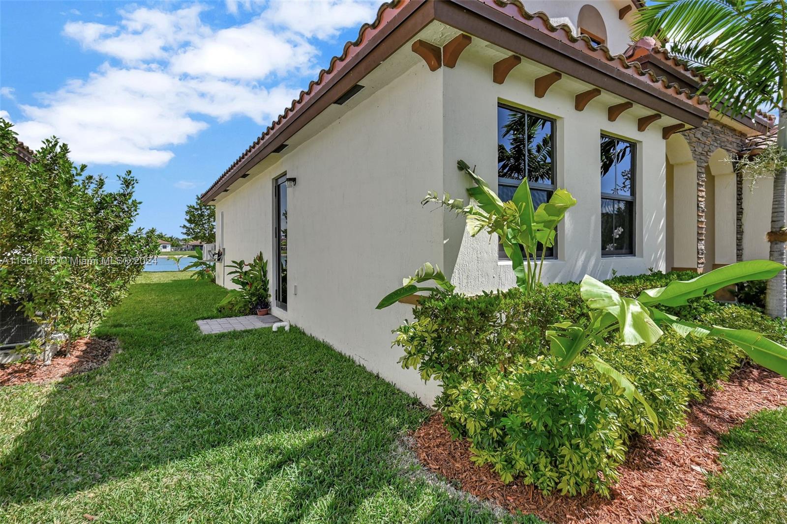 2567 SE 2nd St, Homestead, Florida 33033, 4 Bedrooms Bedrooms, 10 Rooms Rooms,3 BathroomsBathrooms,Residential,For Sale,2567 SE 2nd St,A11564156