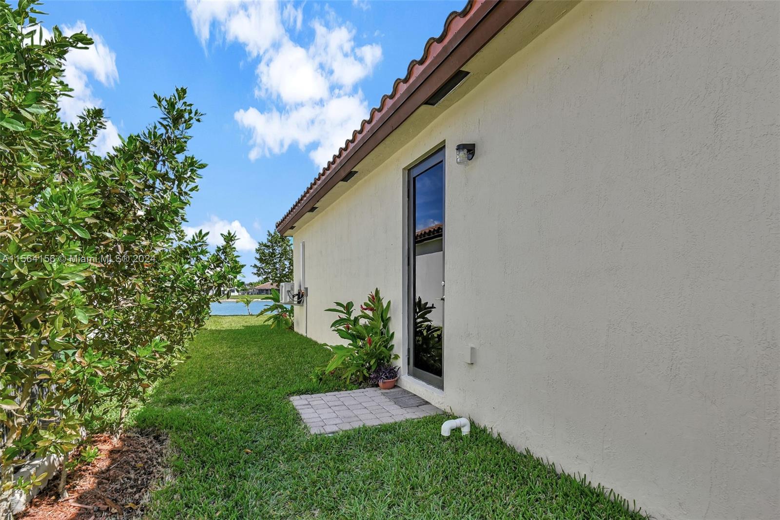 2567 SE 2nd St, Homestead, Florida 33033, 4 Bedrooms Bedrooms, 10 Rooms Rooms,3 BathroomsBathrooms,Residential,For Sale,2567 SE 2nd St,A11564156